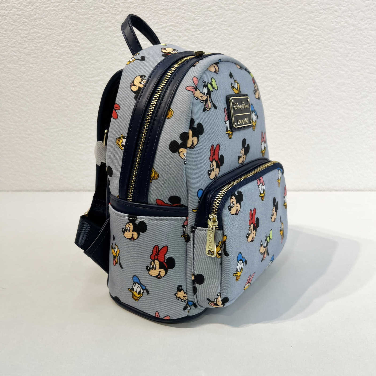 Disney Miniature Character-Themed Rucksack Fun-Inspired Unisex Mickey Mouse Padded Laptop Case Ideal For Travelling H251119