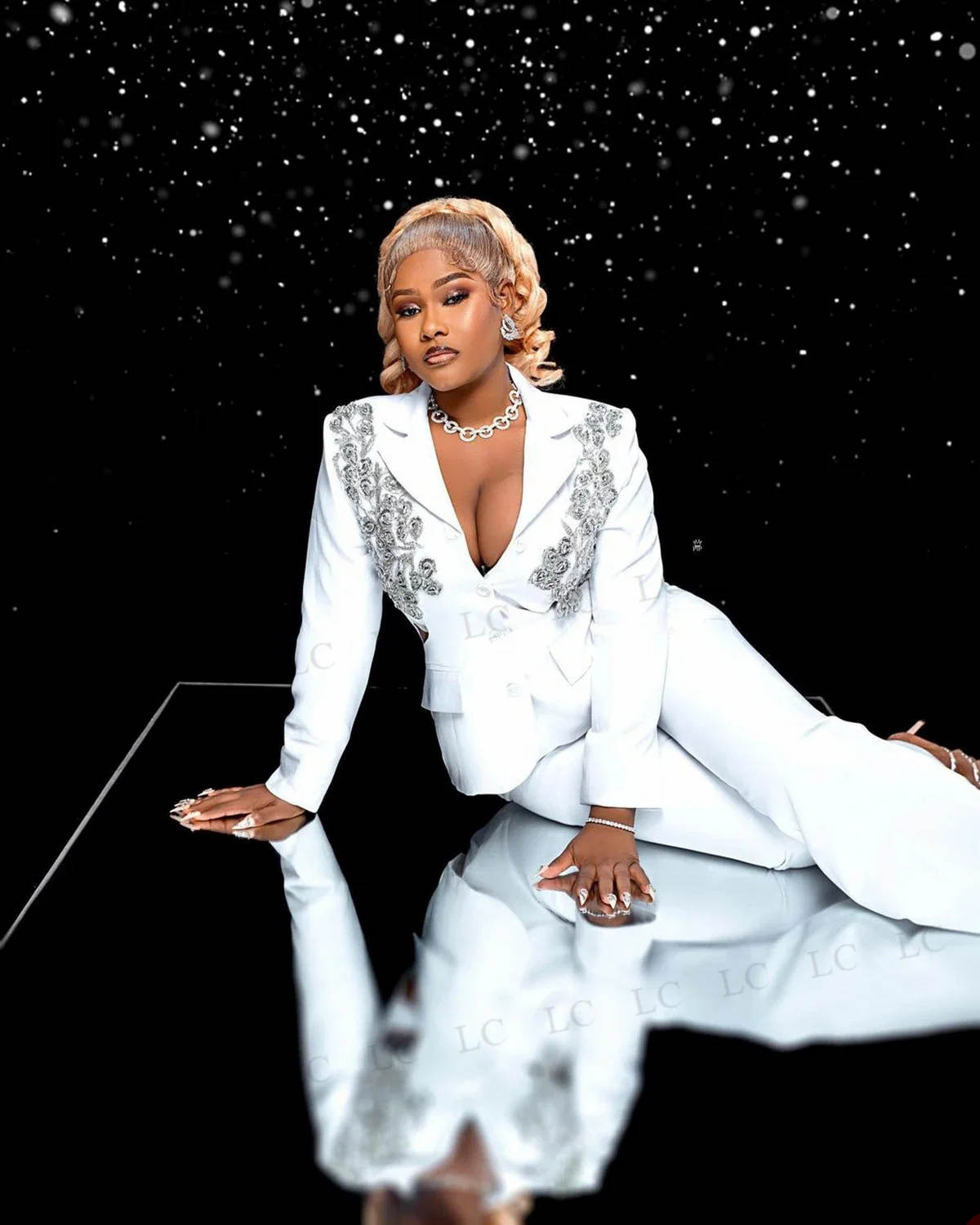 Stylish Crystal Women Suits 2 Pieces Plus Size Jacket Blazer Customized Wedding Evening Celebrity Party Show Outfits