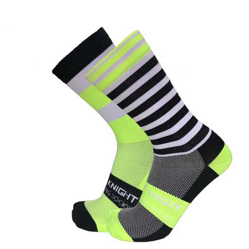 New Stripe Dot Cycling Socks Top Quality Professional Brand Sport Breathable Bicycle Sock Outdoor Racing Running Socks Z250731
