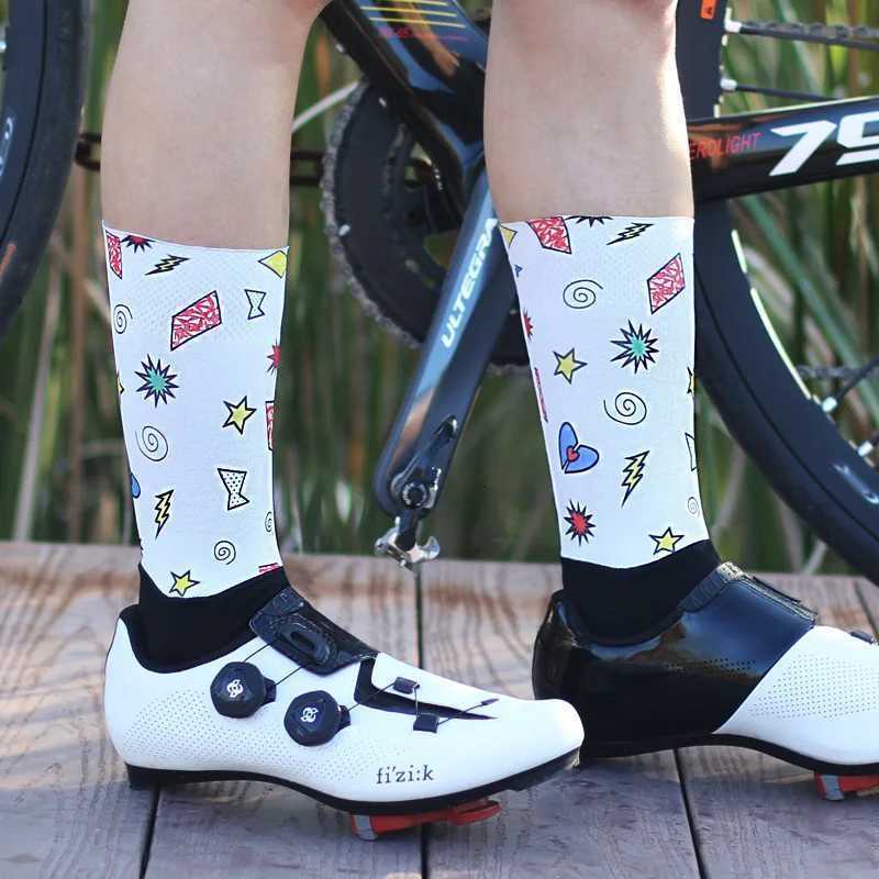 Pneumatic Cycling Socks Wind Breaking Cycling Competitive Sports Anti Slip Printing Mens and Womens Midsole Socks Z250731