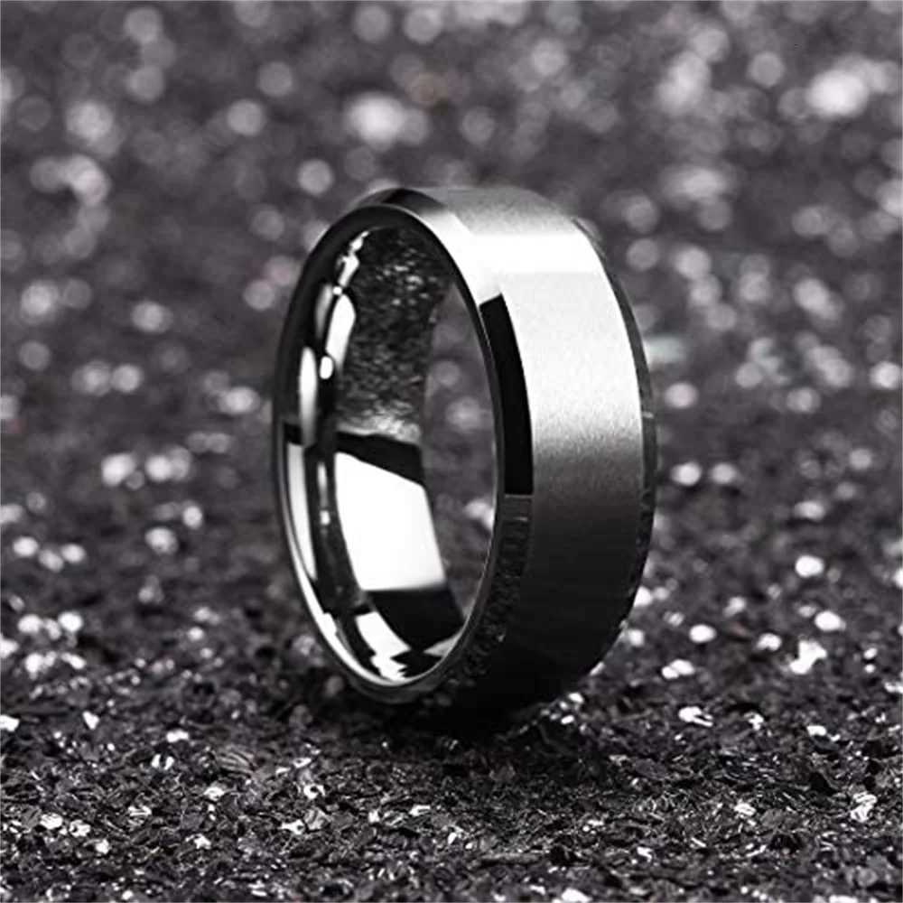 8mm Simple Silver Color Stainless Steel Rings for Men and Women Matte Finish Beveled Edge Mens Wedding Rings Party Jewelry Gifts y250730