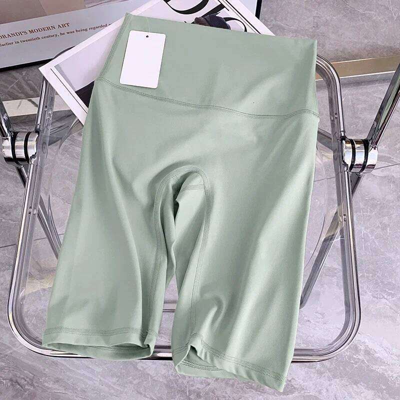 Summer Elastic Breathable Tights Leggings Quick Dried Sports Fiess Yoga Cycling Athletic Gym Shorts