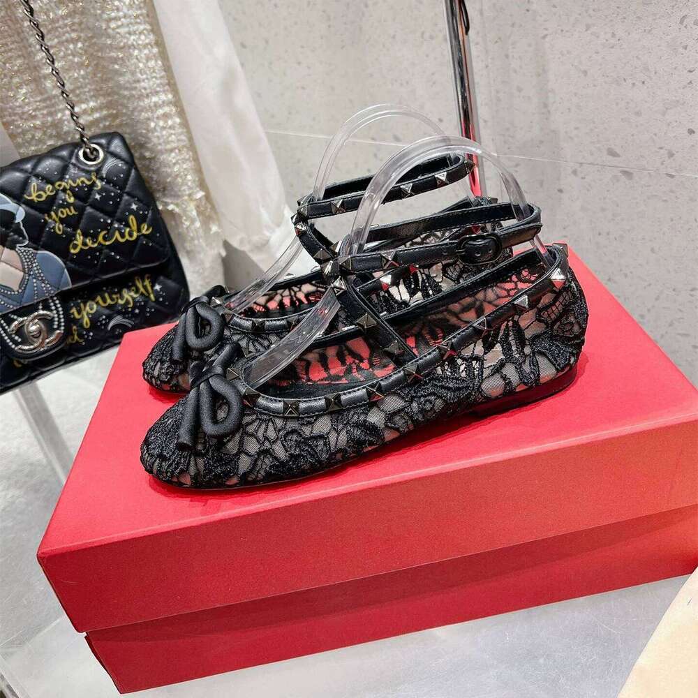 Women Size35-41 Mesh Crystal Ballet Flats Rivet Butterfly Knot Round Toe Buckle Strap Designer Shoes Zapatillas De Mujer 2ad