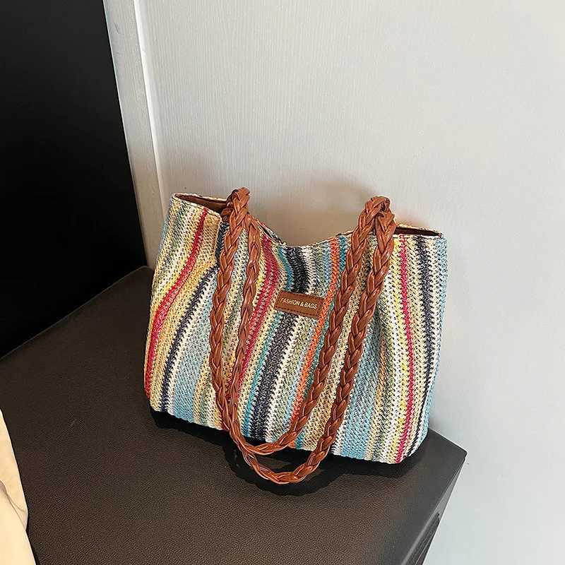 Fashion Trend Spring/Summer Straw Weaving Womens Bag Single Shoulder Tote Bag Large Capacity Commuter Bag for Women G250729