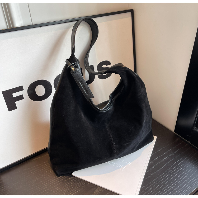 2025 New Large Designer Bag Tote Bag Purse Luxury Bag Capacity Handheld Shoulder Bag Suede Vintage Niche Commuter Bag Versatile Tote Bucket Bag For Wo