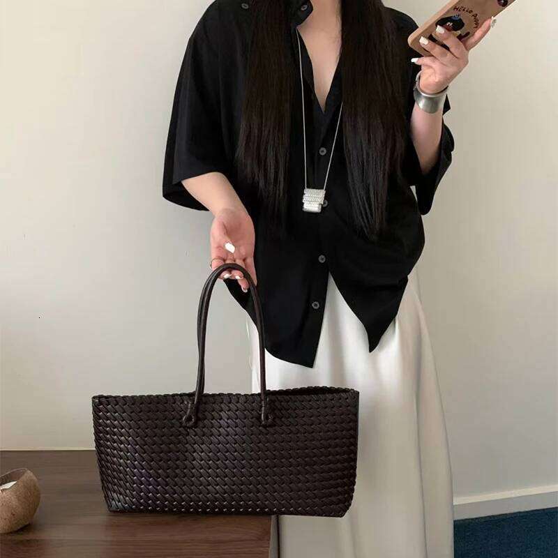 European American Retro Weaving Handbag Fashion Brand Designer Versatile Casual Single Shoulder New Solid Color Tote Bag