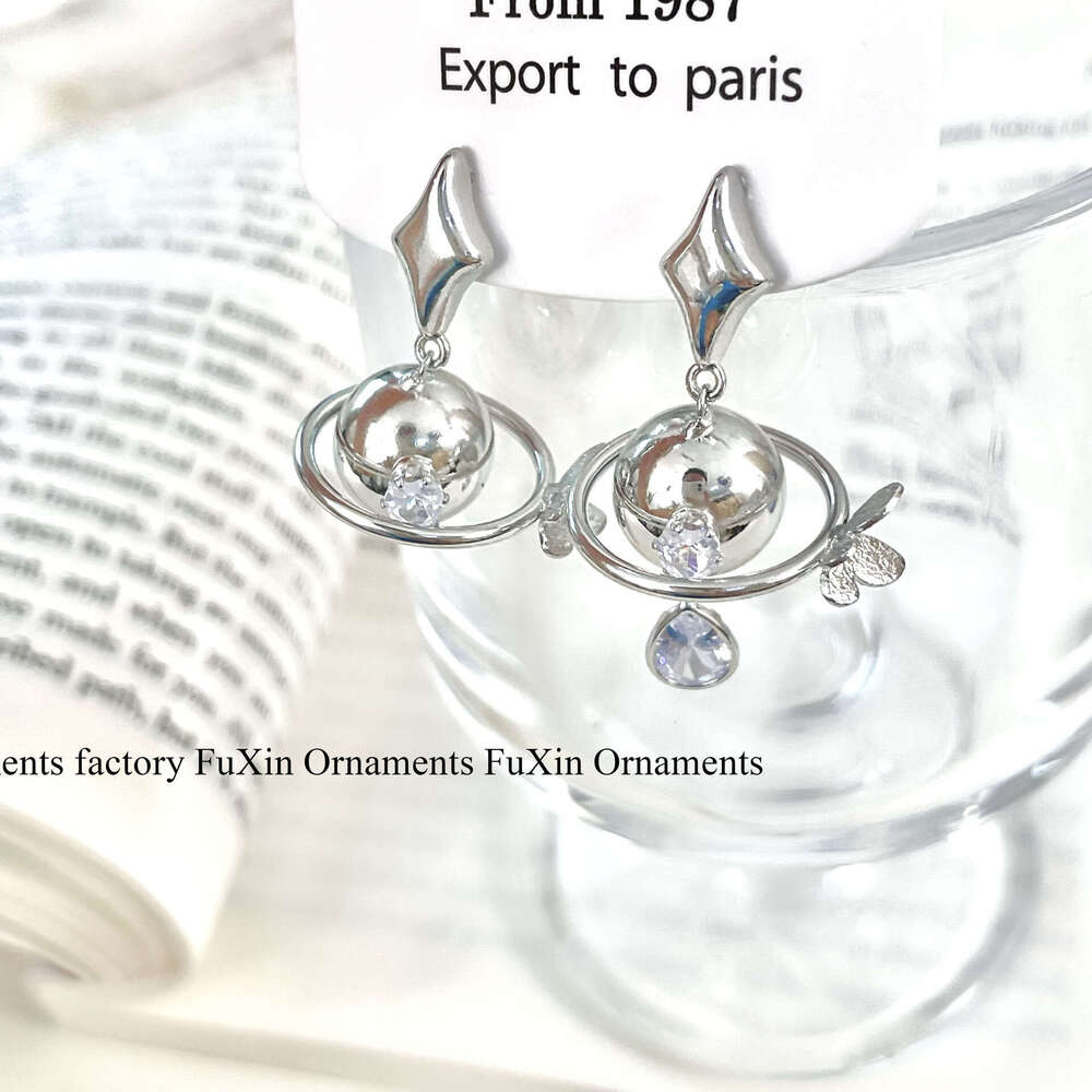 Unique Niche Trendy Sweet Cool Style Circular Planet Butterfly AB Light High-end Design Asymmetric Earrings for Women d96