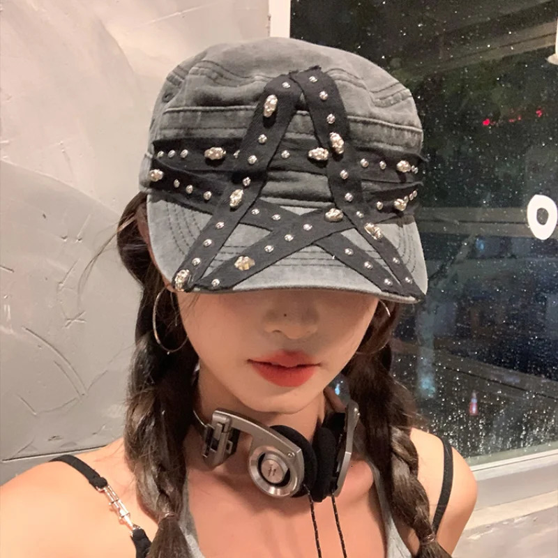 American Retro Punk Style Rivet Star Baseball Caps Women Summer Autumn Casual Versatile Personality Y2k Flat Top Hats 250730