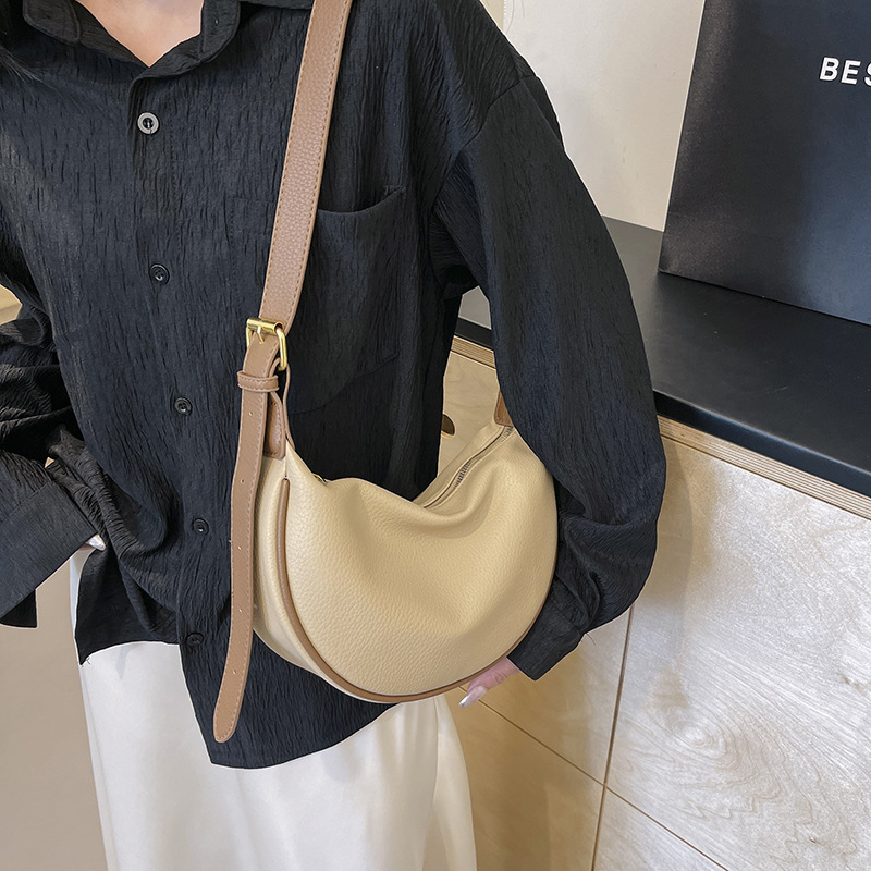 Cross border soft leather large capacity women's armpit bag new multifunctional crossbody bag designer bag retro dumpling bag