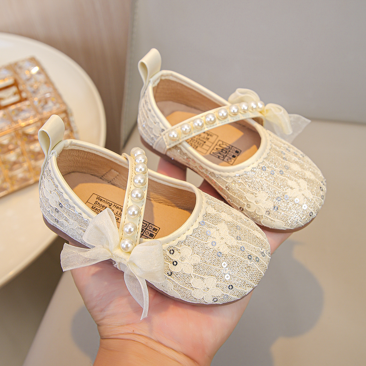 Girls Lace Princess Shoes Pearl Trip Bow Sequins Exquisite Little Leather Shoes