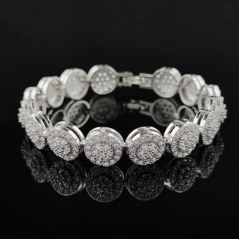 Chic Adjustable Handmade Band: Elegant Pull-On Accessory Combining Both European and American Aesthetics