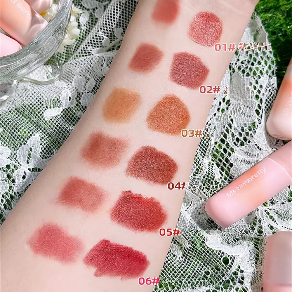 Strawberry Red Sexy Lipstick Velvet Matte Lip Gloss for Women Lasting Non Stick Waterproof Easy To Color Lip Mud Korea Makeup 250730