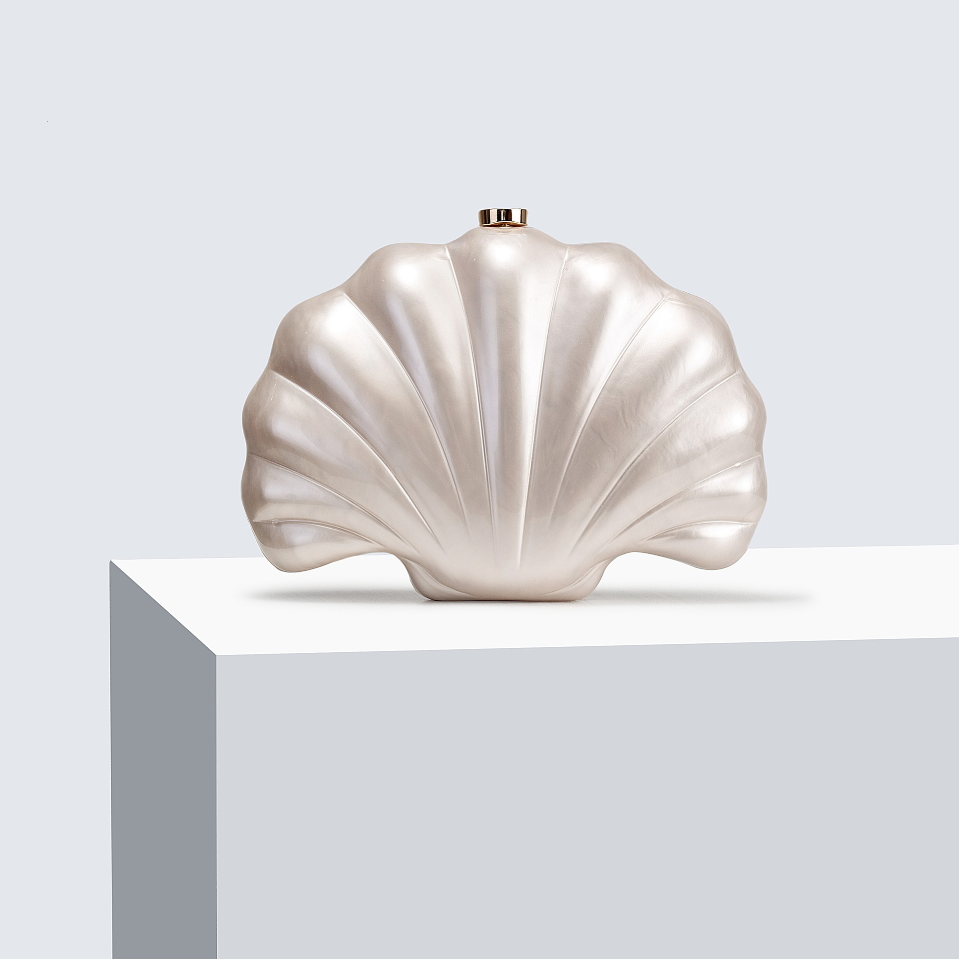 Women's new European and American style single shoulder crossbody bag, irregular shell acrylic bag, designer bag, handbag