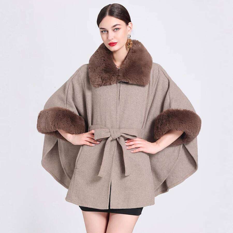 Designer Clothing Fashion Elegant Faux Fur Turn-Down Collar Woolen Blends Coat Batwing Sleeve Belt Loose Poncho Mid Long Cape Outerwear Pockets Fashio