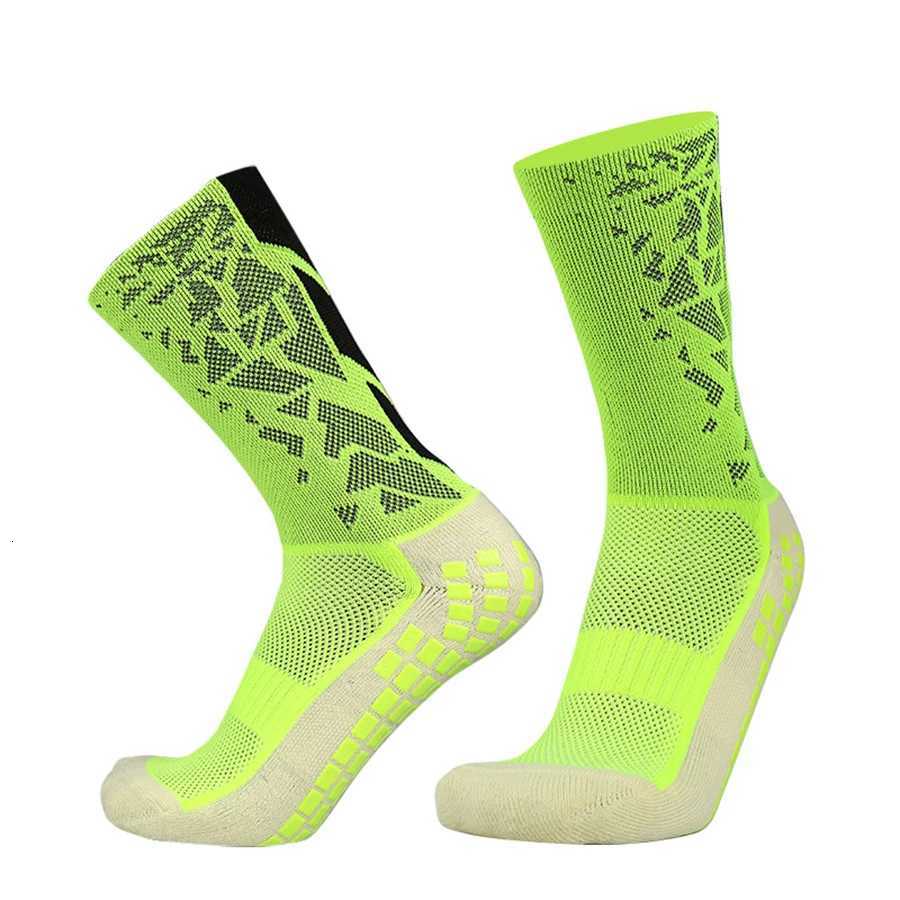 1 Pair New Men Women Camouflage Arrow Soccer Socks Comfortable Breathable Anti-slip Silicone Football Running Cycling Socks Z250731