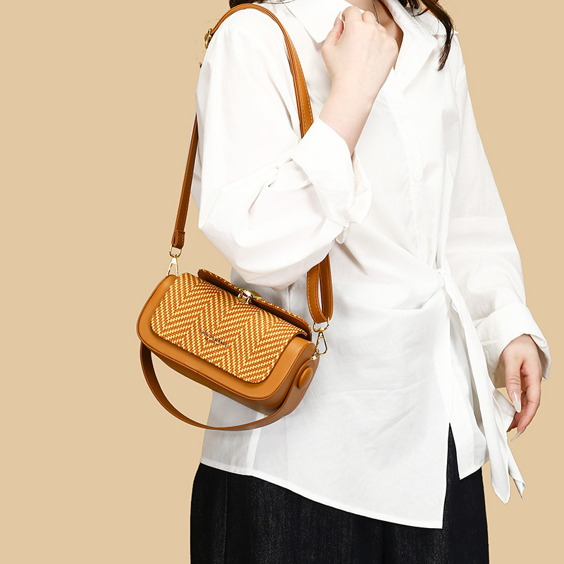 2025 New High-End Luxury Handbag Box for Women Fashion Versatile Shoulder Crossbody Bag ddmymoon