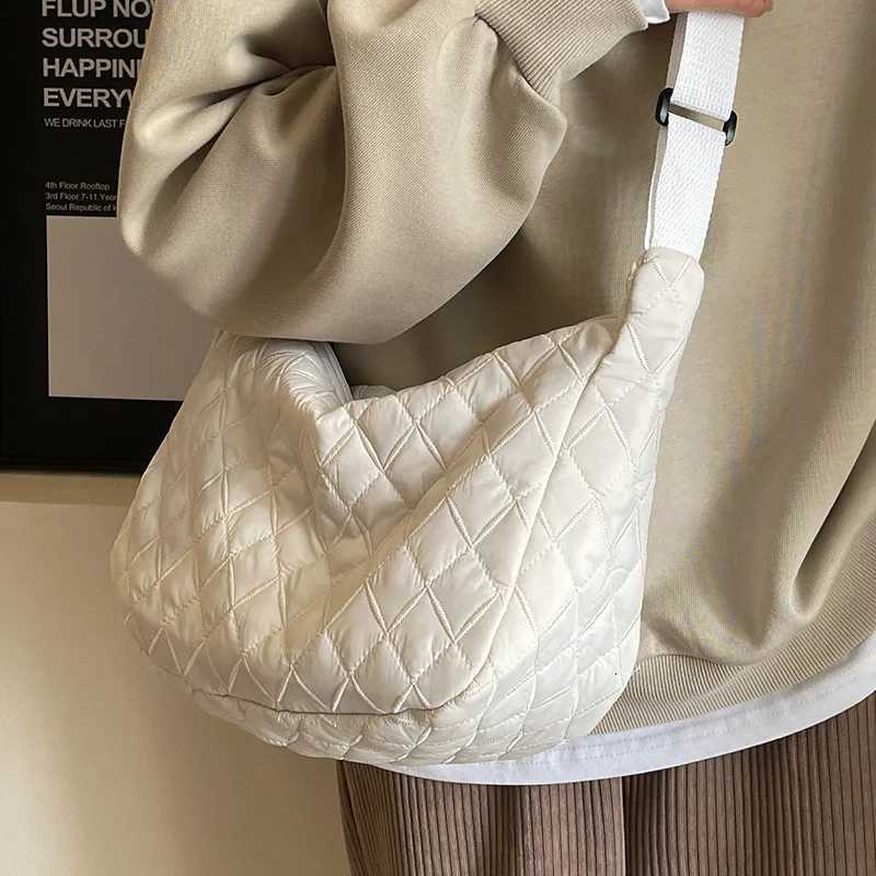 2025 Spring Grid Dumpling Bag Women Crossbody Shoulder Bag ins Design Casual Daily Use Purse Y250730