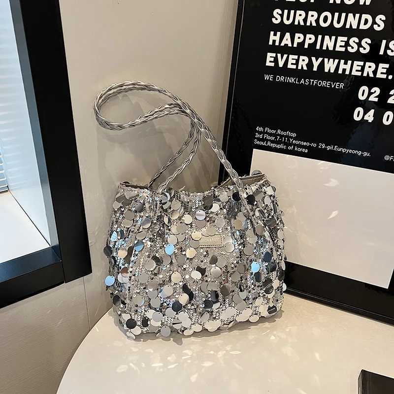 Sparkling Sequin Large Capacity Commuting Tote Bag 2024 New Womens Zipper Closure Shoulder Bags Fashion Charm Classroom Handbag Y250730
