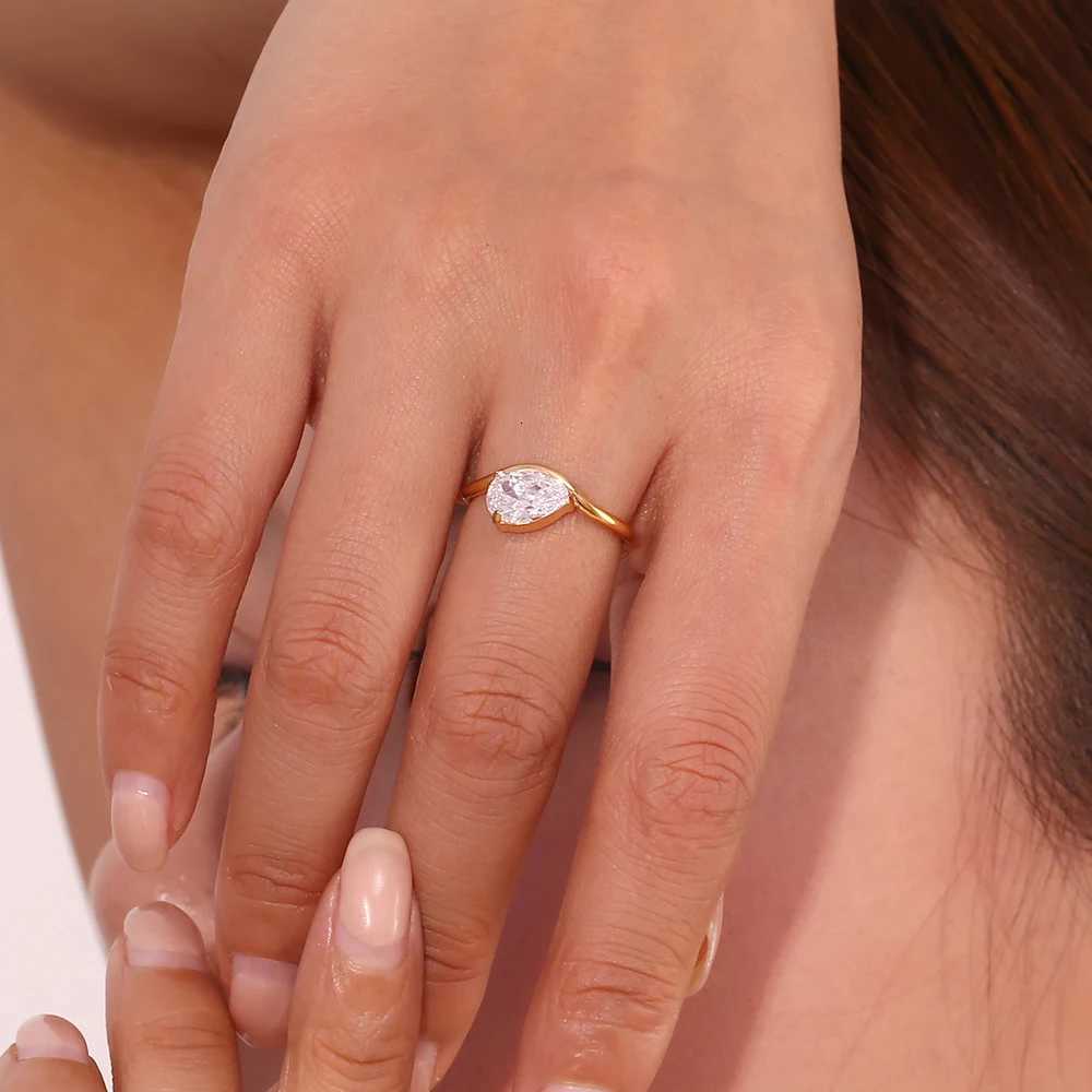 18K Gold Plated Waterproof Minimalist Wave Drop Round Zircon Ring 316L Stainless Steel Womens Rings Accessories y250730