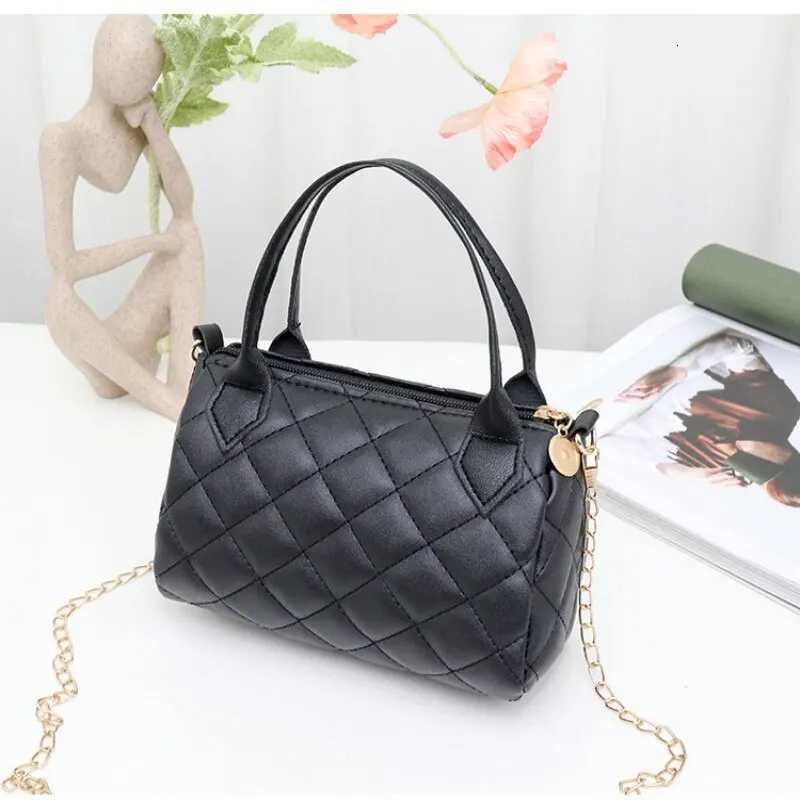 Crossbody Bags for Women Fashion Quilted Shoulder Purse with Convertible Chain Strap Classic Satchel Handbag Y250730