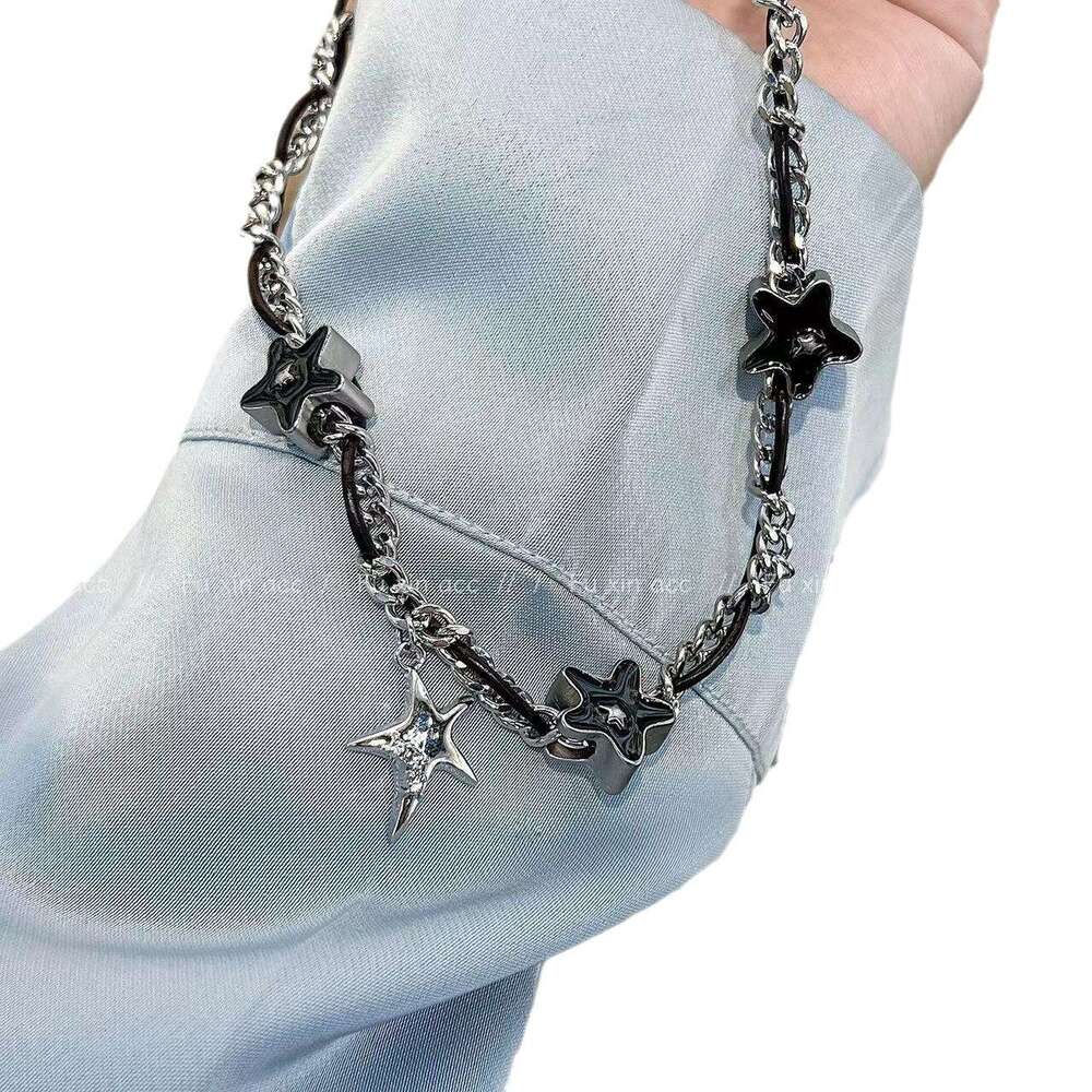 Micro Pave Zircon Star Necklace Niche Design High-end Mixed Material Clavicle Chain Light Personality Trendy Choker c57