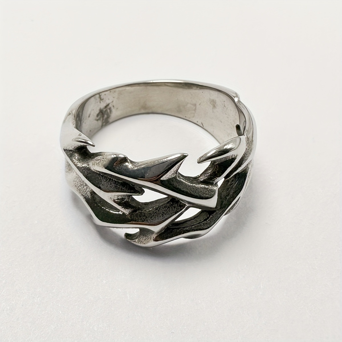 Designer Rings for Men Fashion Black Gun Plated Thron Ring for Men Copper Retro Branch Opening Ring Geometric High Quality Charm Jewelry