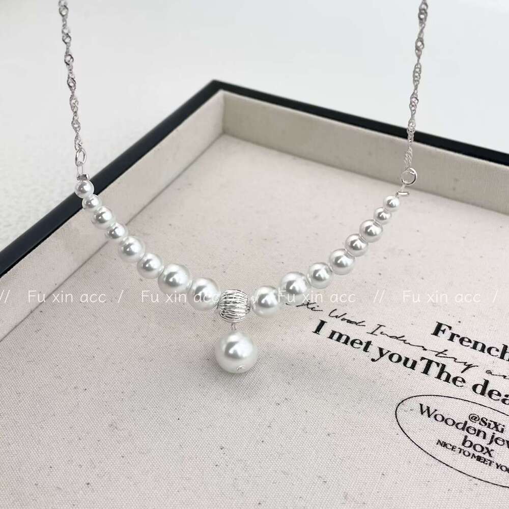 Gold Sier White Gradient Pearl Necklace New Exquisite Versatile Sweater Chain Niche Fashion Design High-end Choker 4eb