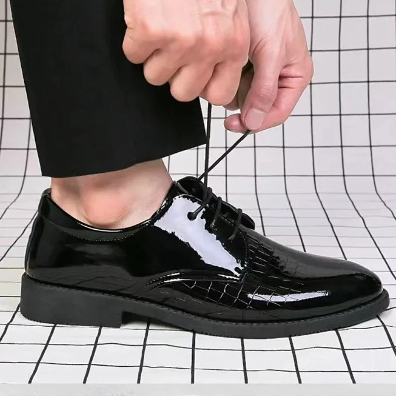 Men Leather Shoes Business Formal Fashion Leather Shoes Korean Style Casual Youth Versatile Men Leather Shoes 250730