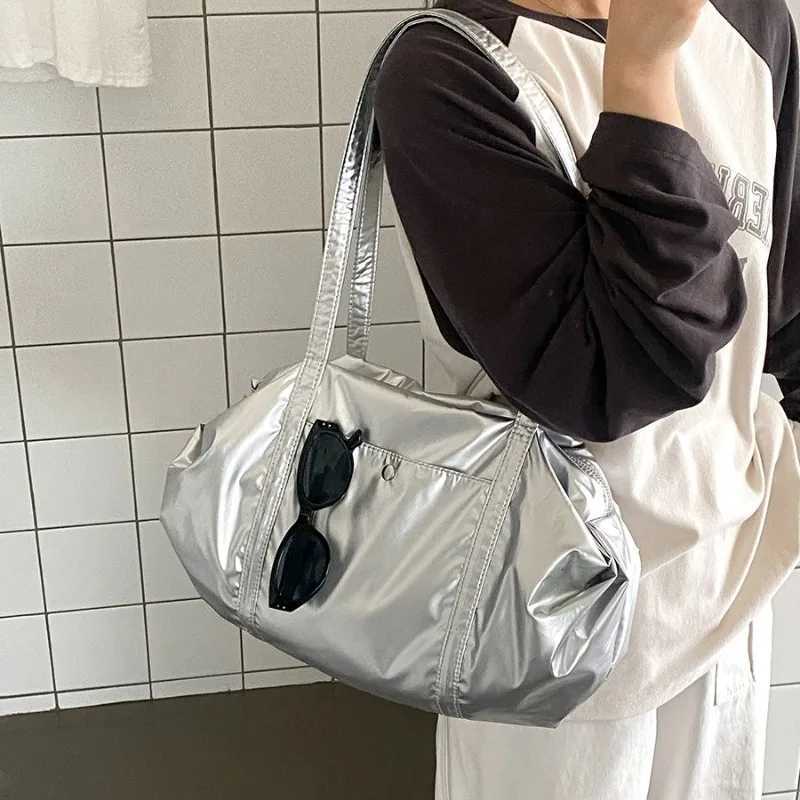 Nylon Commuter Shoulder Bag High End and Small Stand Shoulder Tote Bag Womens Fashion Handbag Y250730