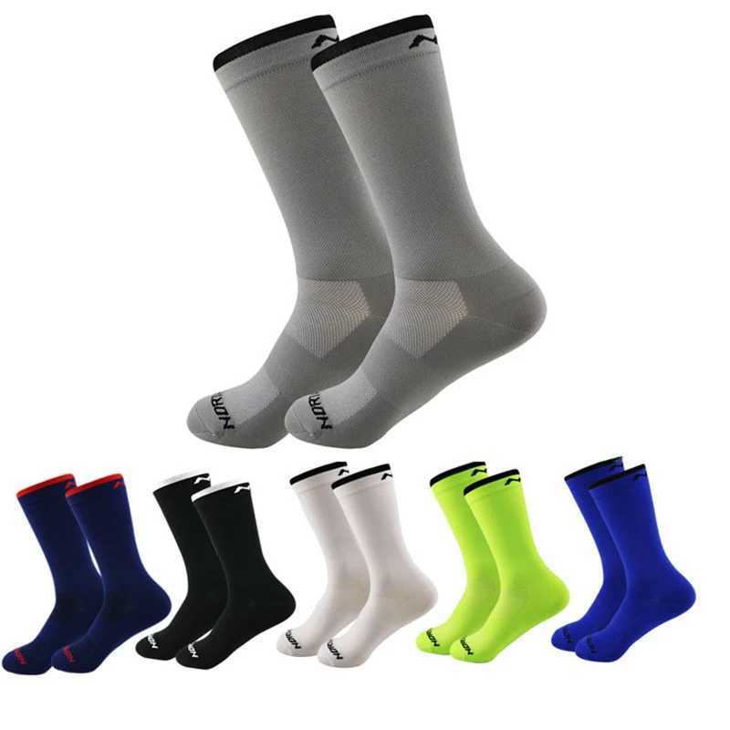 3 Pairs Cycling Socks Men Sport Road Bicycle Socks Bike Racing Football Socks Mid Tube Breathable Mesh Letter Socks Running Z250731