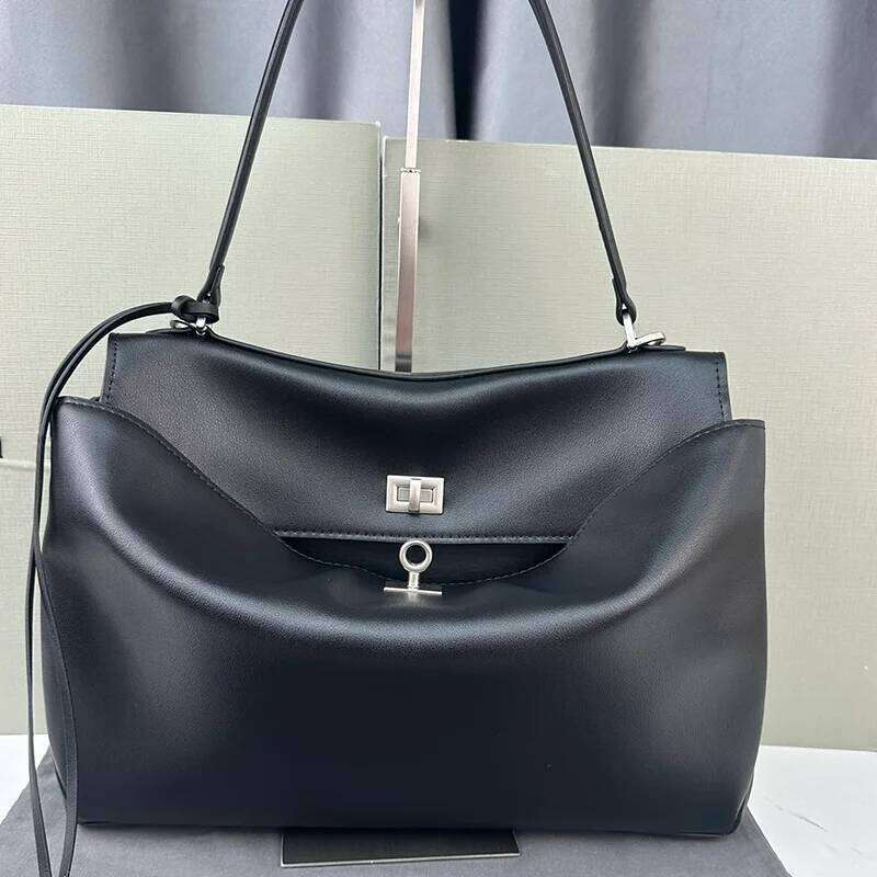 2025 Leather Handbag Large Capacity Portable Crossbody Leisure Multi functional Commuter Women's Shoulder Bag