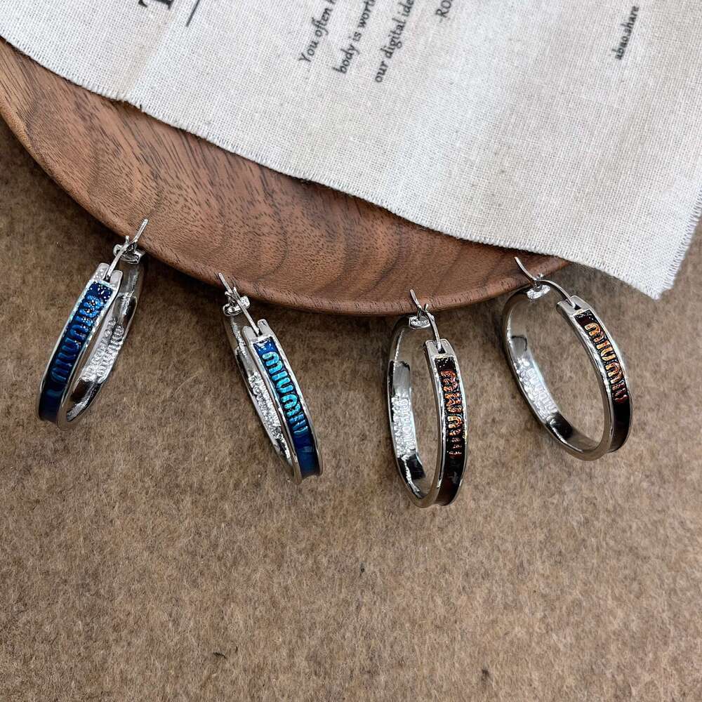 Letter Large Hoop Earrings for Women, Light , Niche Design, High-end Fashion, Elegant Hoops, Clips, Ear Accessories 74d