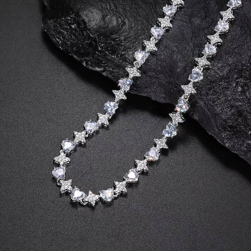 Hot Popular Handmade Valentines Day Gift Jewelry 925 Solid Silver Heart Cut Moissanite Iced Out Heart Link Chain Necklace