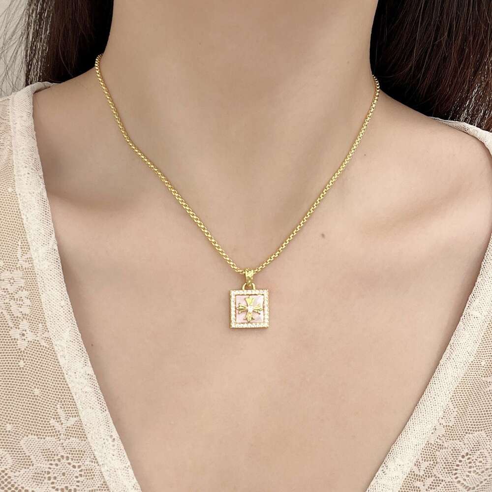 Italian Buccellino Style Handmade Brushed Cross Pendant Fashion Light High-end Inlaid Dia Pink Pearl Necklace for Women 73d