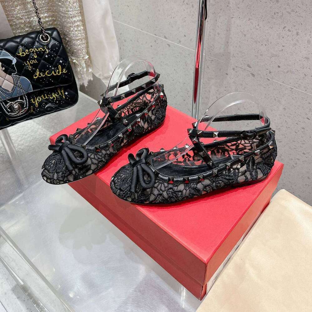 Women Size35-41 Mesh Crystal Ballet Flats Rivet Butterfly Knot Round Toe Buckle Strap Designer Shoes Zapatillas De Mujer 2ad