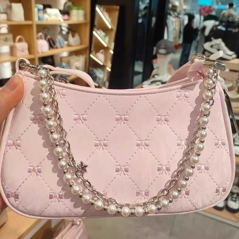 New Niche Design Womens Fashionable Shoulder Bag Pearl Metal Chain Underarm Bag Butterfly Pattern Elegant Small Bag Y250730