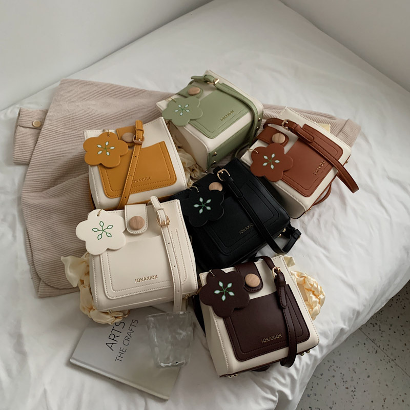 Fashion Trend Bucket for Women 2025 New Color-Block Casual Shoulder Chain Scarf Versatile Crossbody Bag ddmymoon