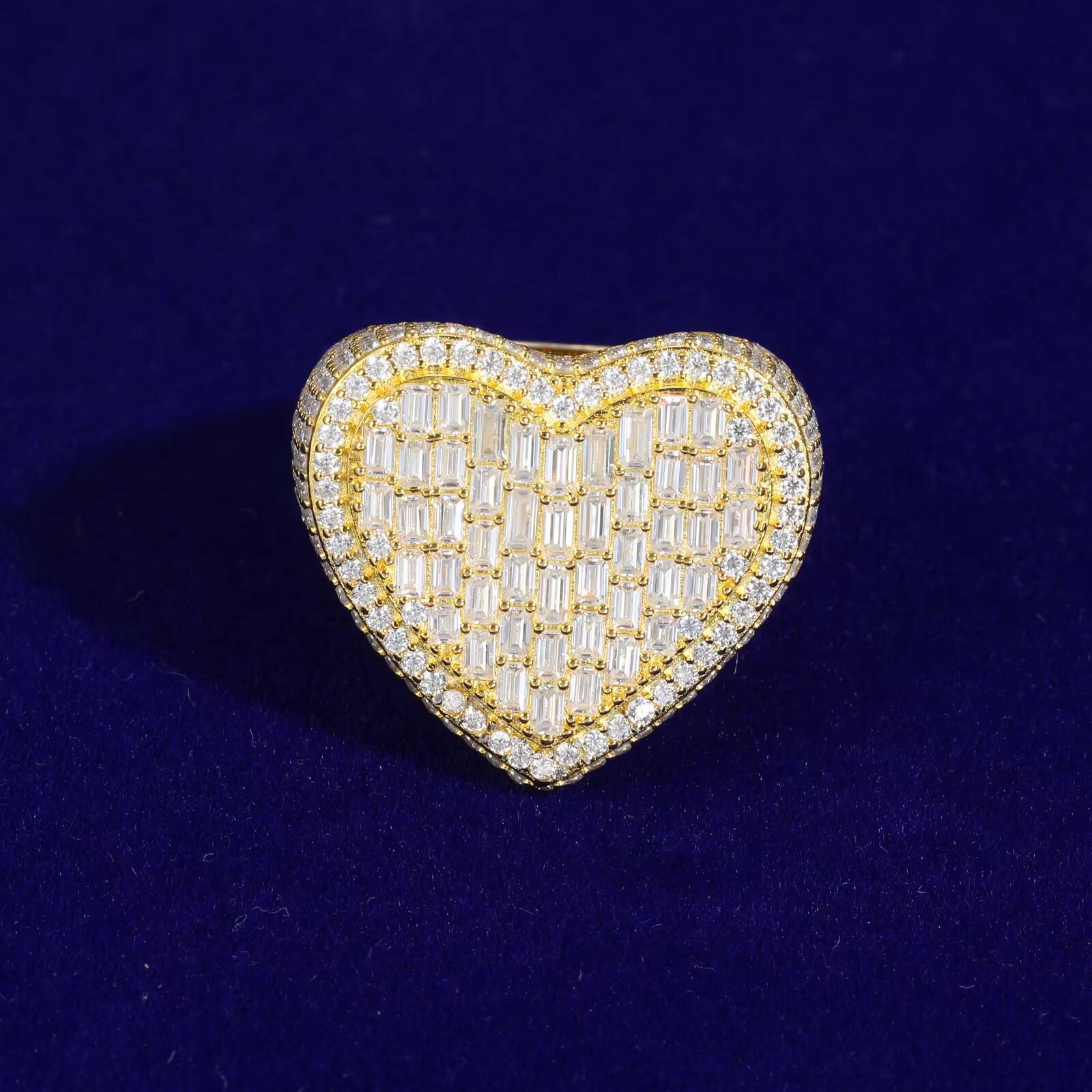 Luxury Hip Hop Jewelry 18K Gold Plated 925 Sterling Silver VVS Baguette Moissanite Diamond Iced Out Heart Ring for Men