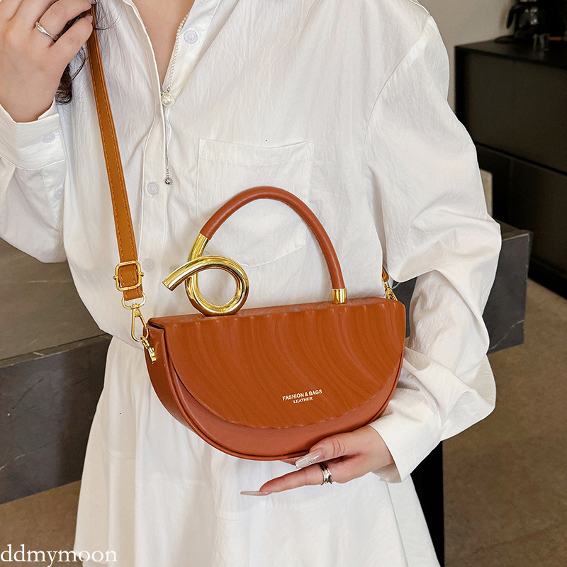 2025 New Half-Round Saddle Fashion Niche Design Crossbody Versatile High-End Feel Women's Box Bag ddmymoon