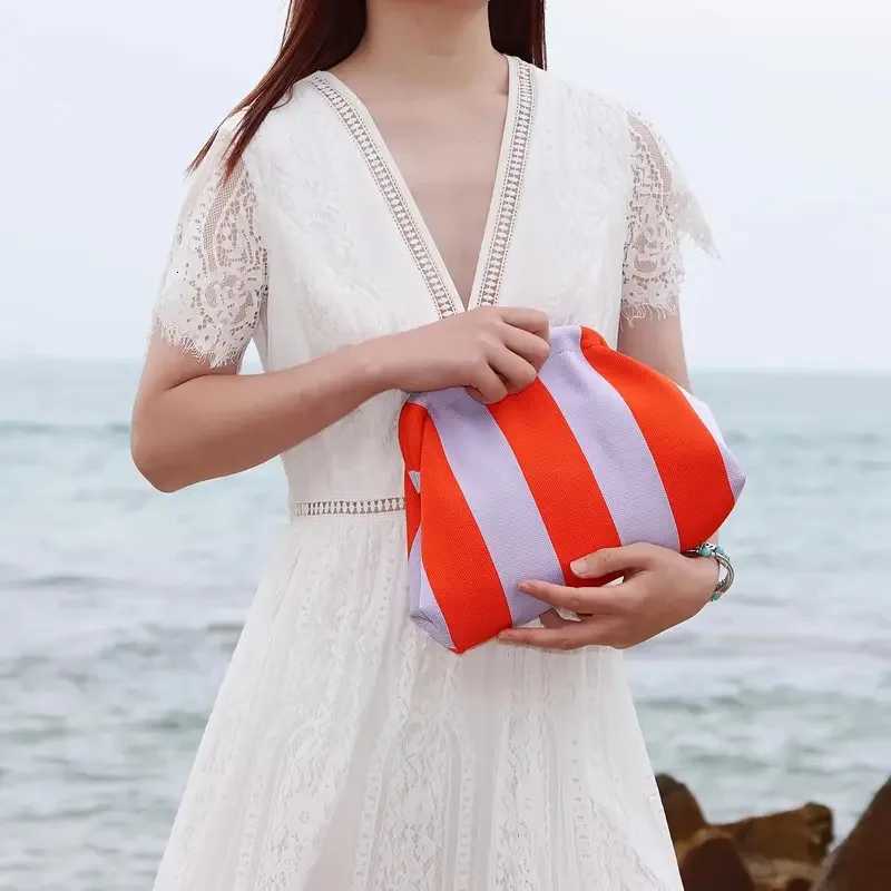 Summer Beach Clutch Bag for Women Woven Crochet Handbags Purses Knitting Dumpling Clutch Ruched Cute Cloud Casual Colorblock Bag Y250730