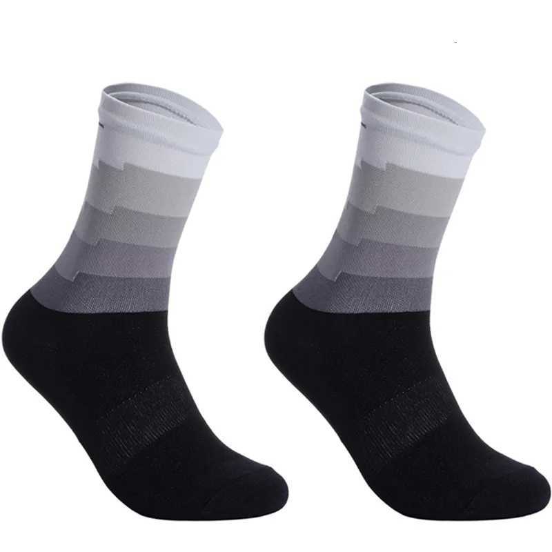 Cotton New Unisex Cycling Socks Men Outdoor Mount Sports Wearproof Bike Footwear For Road Bike Socks Running Basketball Z250731