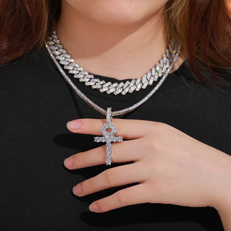 Mens Custom Necklaces Pendant Antique Premium VVS Moissanite Cross 925 Sterling Silver Pendant Necklace