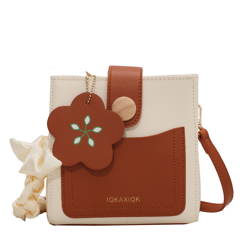 Fashion Trend Bucket for Women 2025 New Color-Block Casual Shoulder Chain Scarf Versatile Crossbody Bag ddmymoon