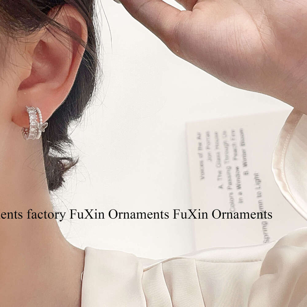 Butterfly Dream Zircon Exquisite High-end Versatile Niche Earrings Design Sweet Temperament Personality Ear Jewelry 25c