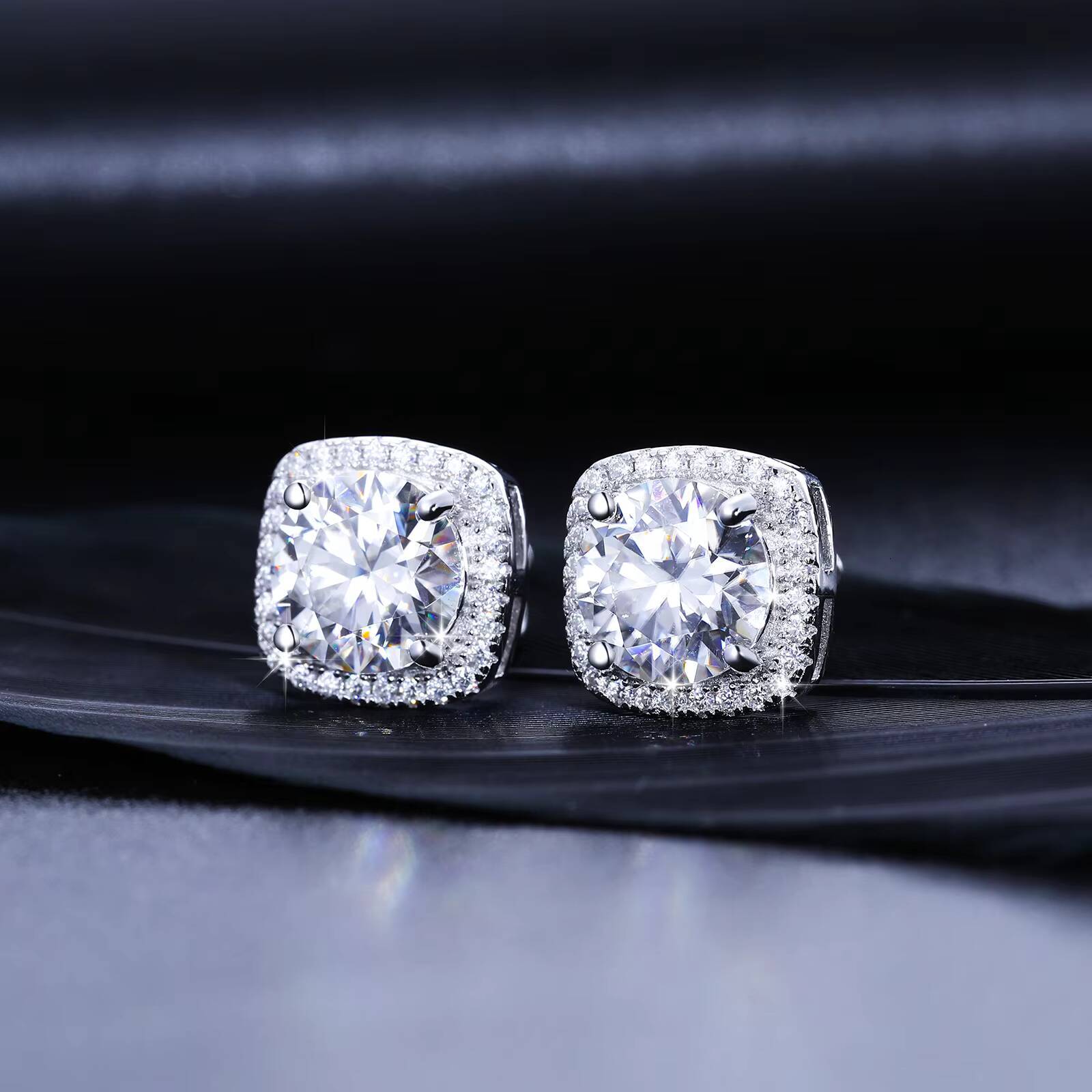 Pass Diamond Tester Moissanite Cube Halo Stud Earrings Luxury 18K White Gold 925 Sterling Silver VVS Mossanite Ear Stud for Men