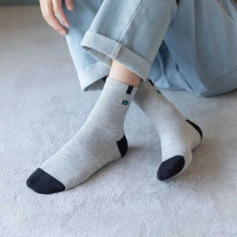 5 Pairs Cotton Socks for Men Sport Breathable Soft Letter Fashion Sneakers High Elastic Middle Tube Stockings Towel Socks Summer Z250731