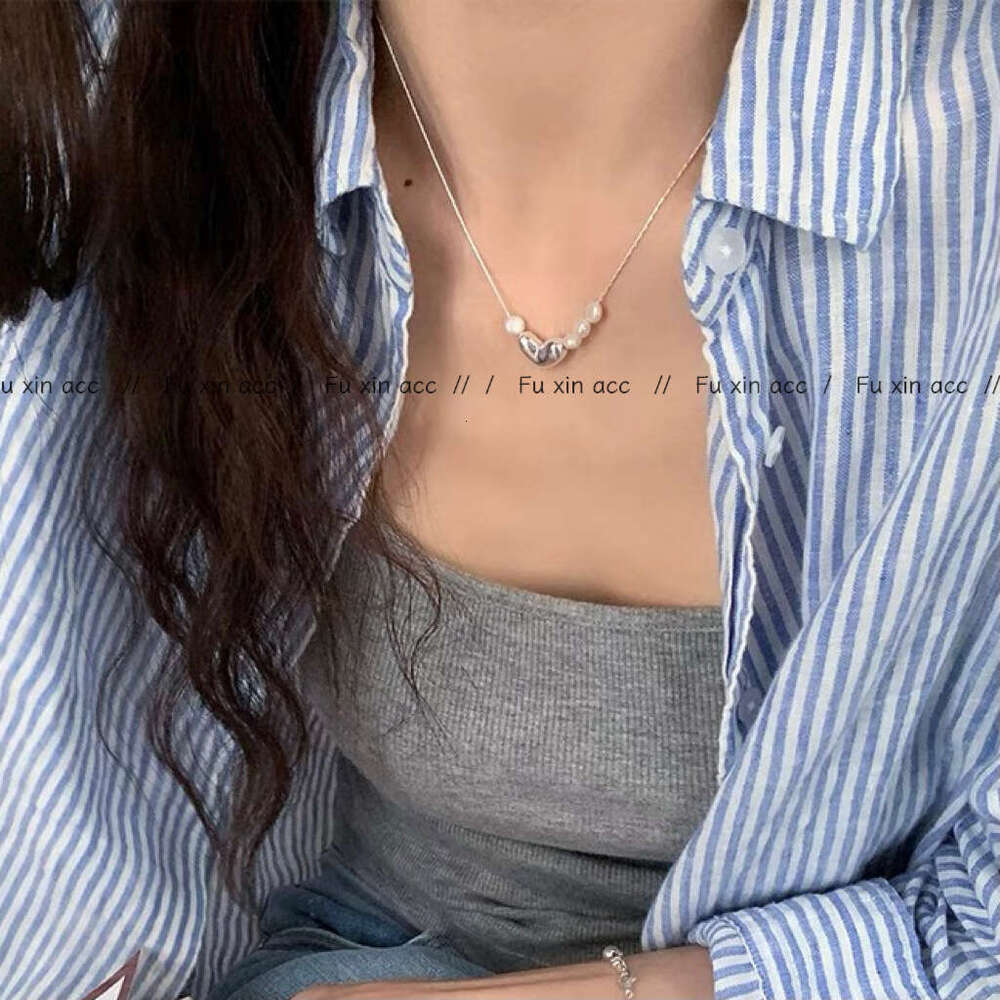 Autumn Winter New Natural Freshwater Pearl Beaded Necklace for Women, Niche High-end Irregular Flat Bean Collarbone Chain Choker cf1