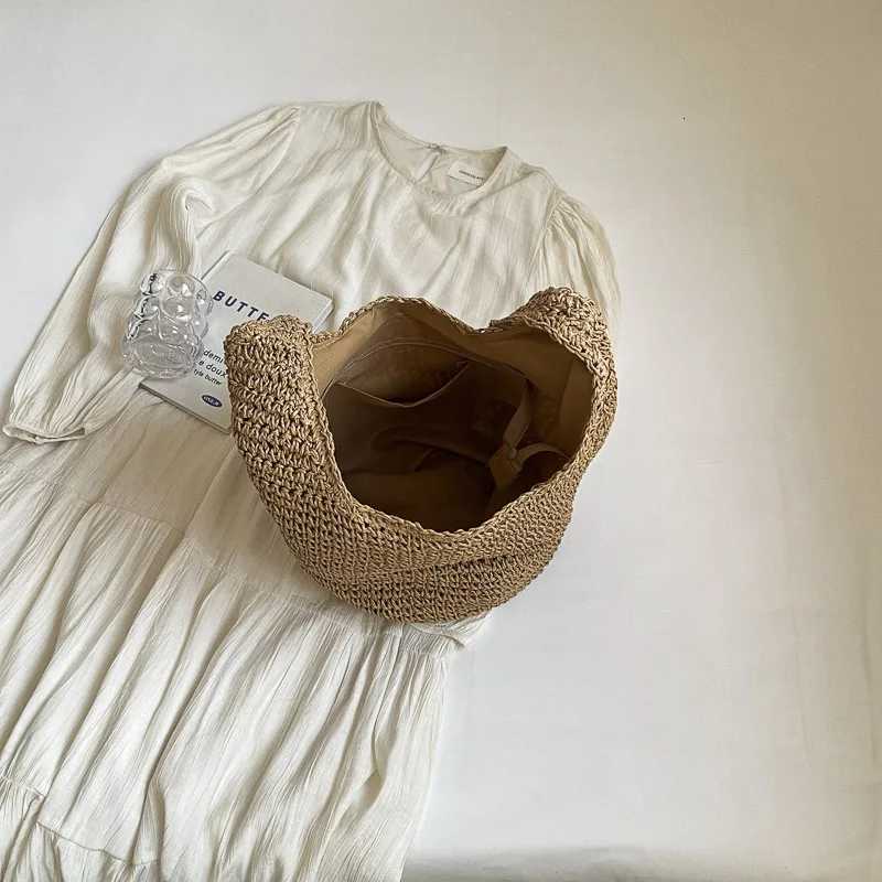 2024 New Grass Weaving Large Capacity Shoulder Bag for Womens Vacation Beach Travel Durable and Soft Hand Feel Y250730