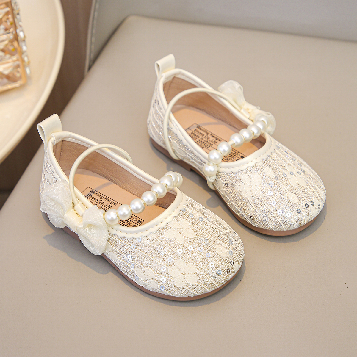 Girls pearl lace princess shoes Sweet bow Exquisite small leather shoes