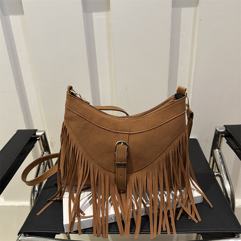 Bohemian Style Tassel for Women 2025 New Matte Shoulder Commuter Crossbody Niche Women's Bag ddmymoon